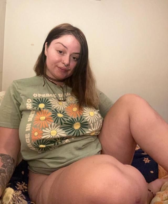 Services    : SWEET ASS👅MASSIVE SQUIRT 👅GIRL 💯 ALWAYS AVAILABLE FOR HOOKUP 🍆 NAUGHTY FUN 💋 Incalls and outcall# +16624368421 - Image 2